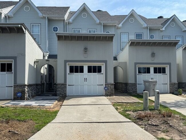 Building Photo - Navarre - Hidden Bay Village - 3 bedroom, 3 bathroom - Waterfront Townhome