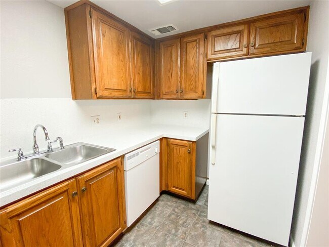 Building Photo - 2529 Rio Grande St