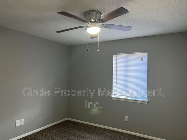 Building Photo - 4019 Hunters Ridge Dr SW