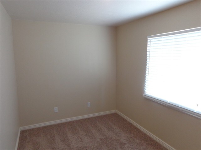 Building Photo - 7652 N Wyatt Earp Ave