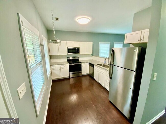 Building Photo - 294 Bass St SW