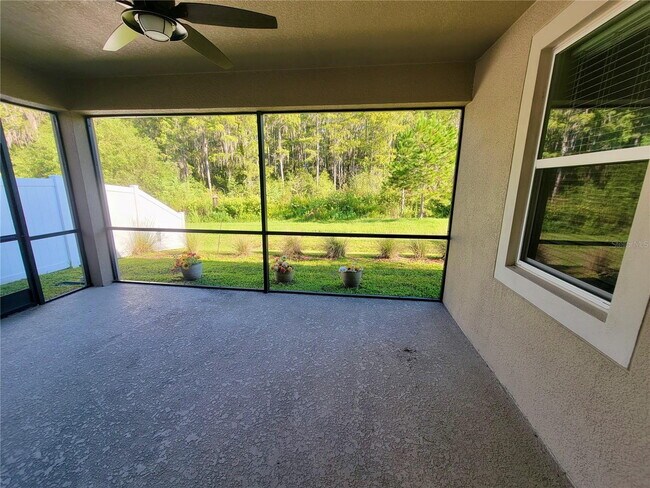 Building Photo - 2414 Riverbank Cv