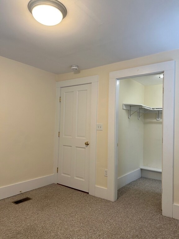 Building Photo - 4 Riggs St