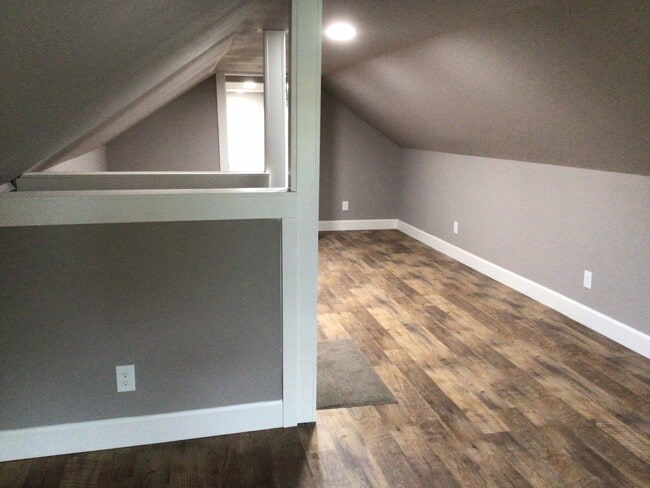 Building Photo - 477 I St