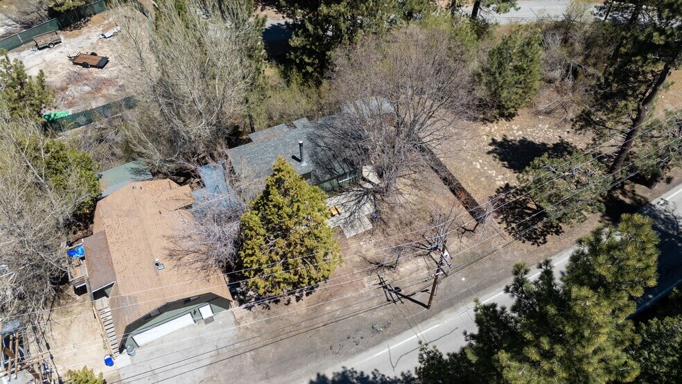 Building Photo - 33428 Green Valley Lake Rd