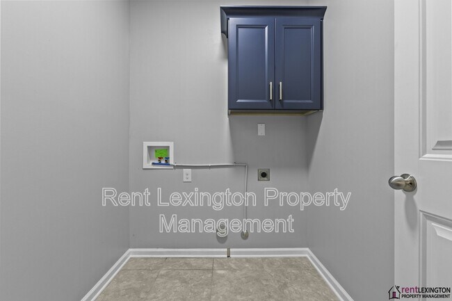 Building Photo - 111 High Hope Ln