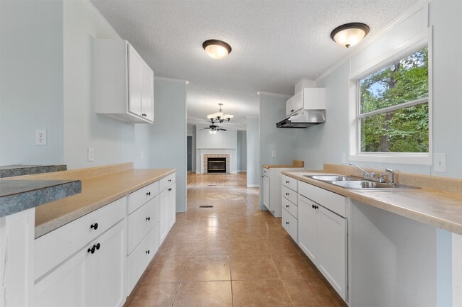 Building Photo - 3756 Hickory Ln