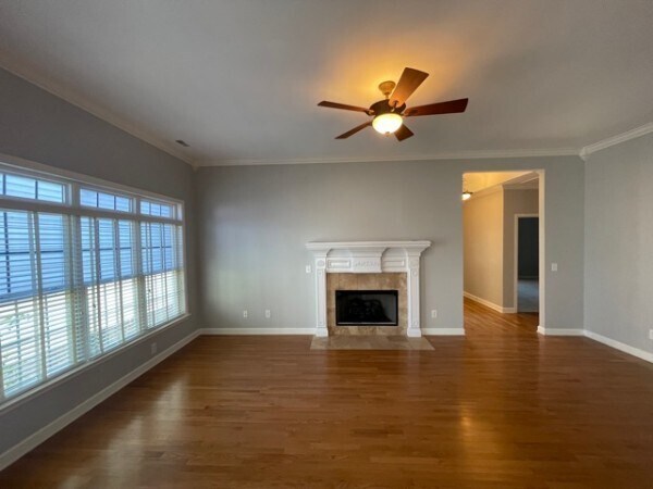 Building Photo - 7125 Lenox Village Dr