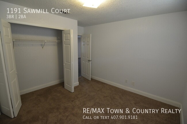 Building Photo - 1191 Sawmill Ct