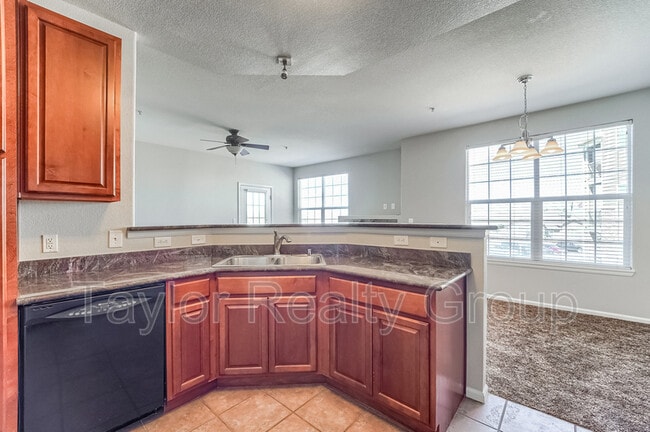 Building Photo - 2855 Blue Sky Cir