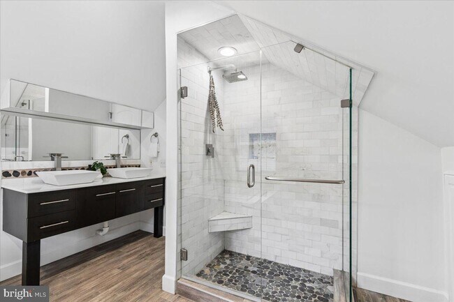 Building Photo - 76 Summerfield Dr