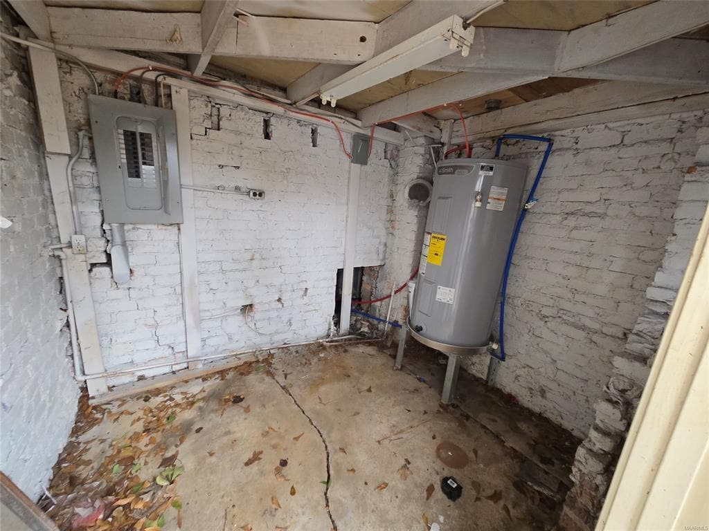 Building Photo - 2036 Gorgas St