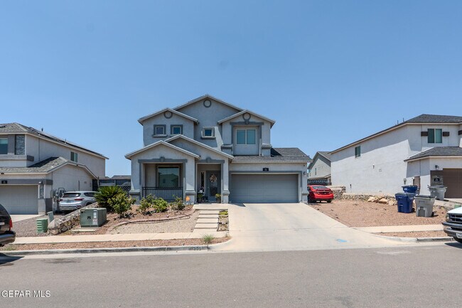 Building Photo - 305 Del Palmar