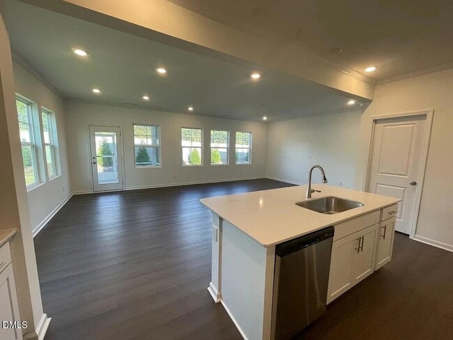 Building Photo - 199 S Finley Lndg Pkwy