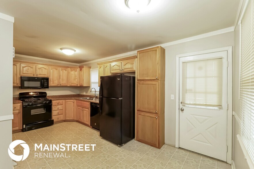 Building Photo - 8508 E 85th Terrace