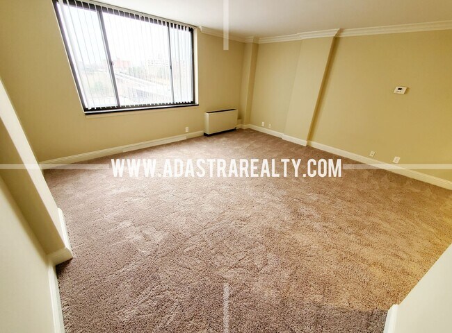 Building Photo - Ultimate Urban Living, Incredible Amenities!!-Beautiful Studio Apartment in Downtown KC-Coming SO...