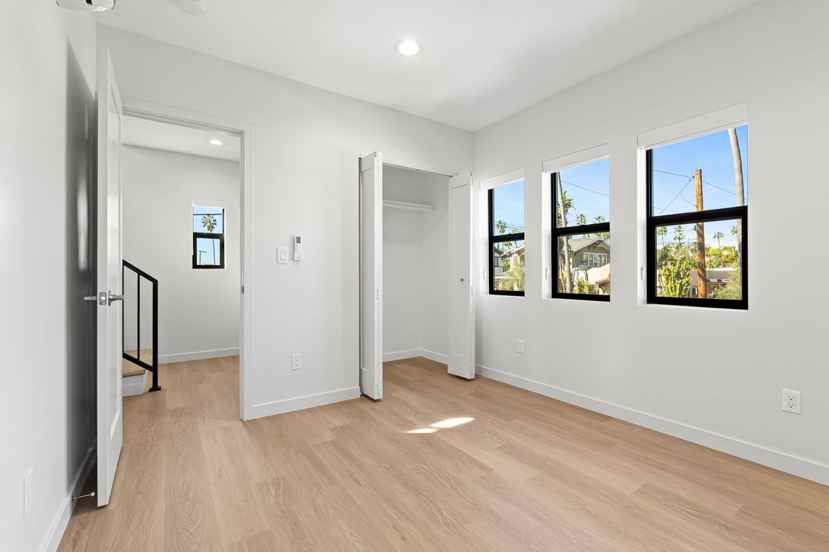 Building Photo - 4787 Panorama Dr