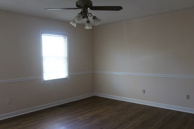 Building Photo - 2516 Elton St