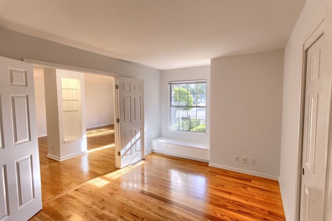 Building Photo - 4-Bedroom 2-Bathroom Saratoga Home