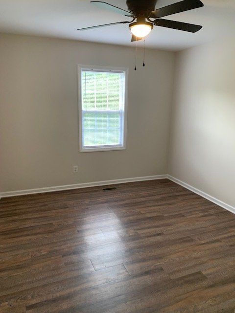 Building Photo - 3975 Sterling Pointe Dr