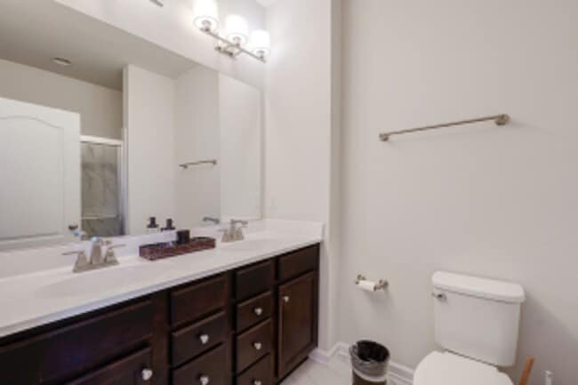Building Photo - UPSCALE 3 BEDROOM 3.5 BATH HOME IS AVAILABLE NOW IN UPPER MARLBORO!