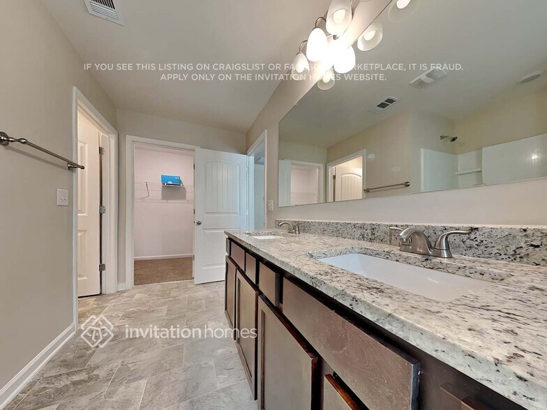 Building Photo - 919 Lilfield Ln