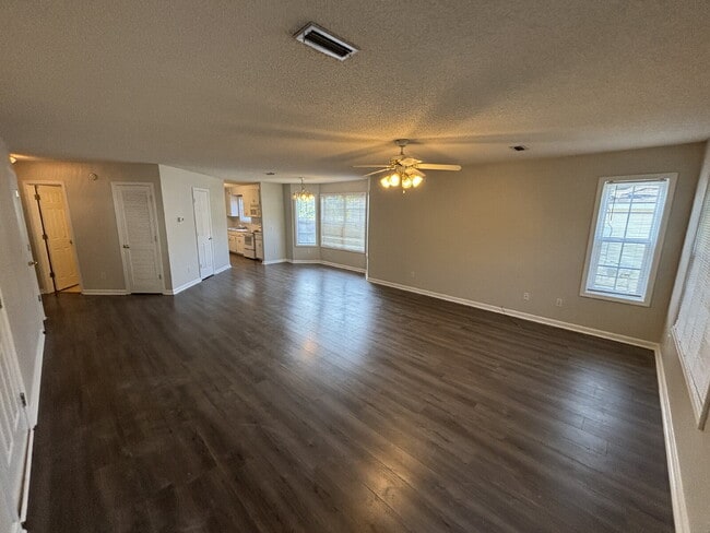 Building Photo - 165 Radford Cir