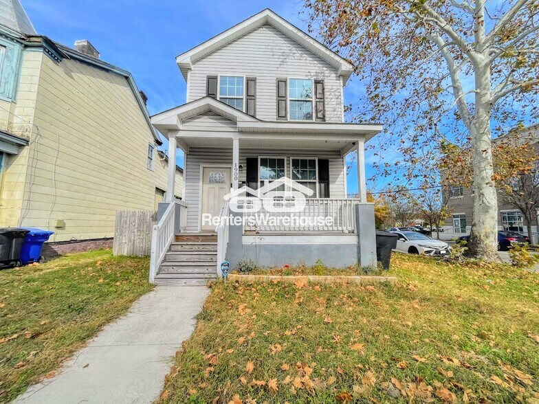 Primary Photo - 1900 County St