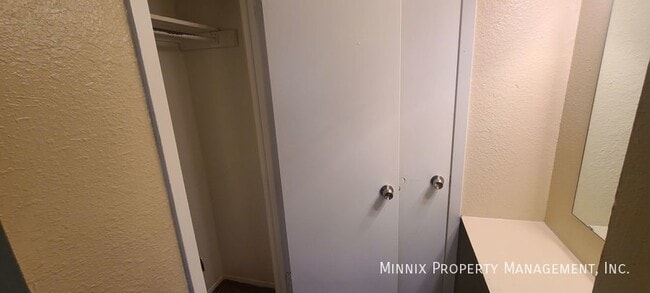 Building Photo - 4700 Boulder Dr