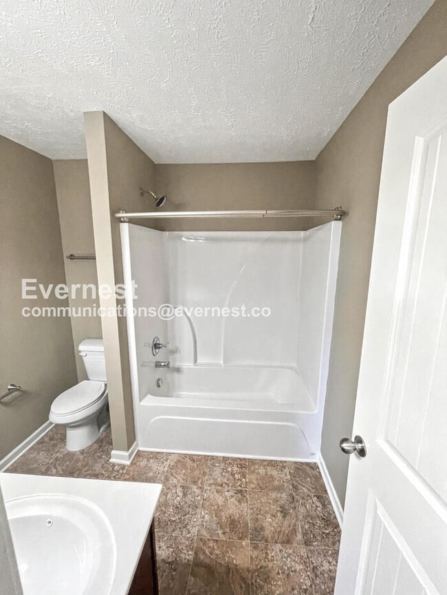 Building Photo - 1522 Sprucedale Dr