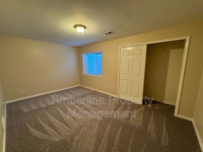 Building Photo - 1360 Almagre Peak Dr