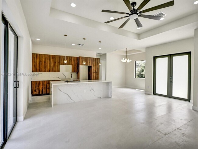 Building Photo - 3510-3521 21st St SW