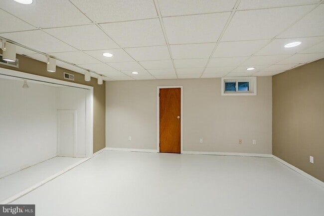 Building Photo - 801 Winchester Ct