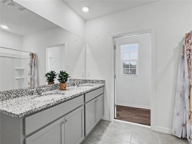 Building Photo - 2085 Doe Run Dr
