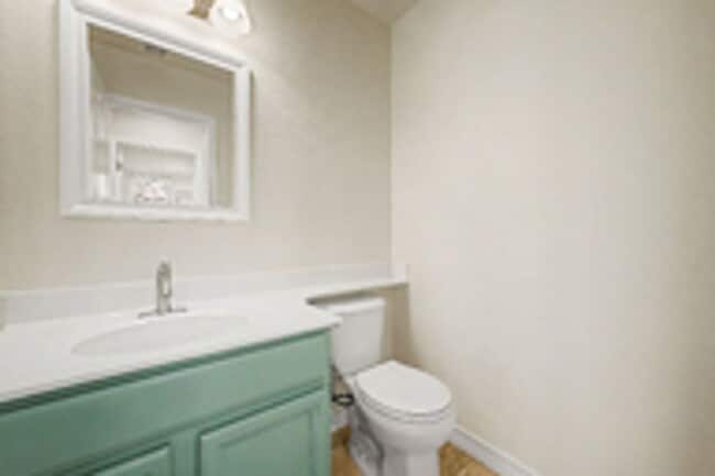 Building Photo - Newly Remodeled Home