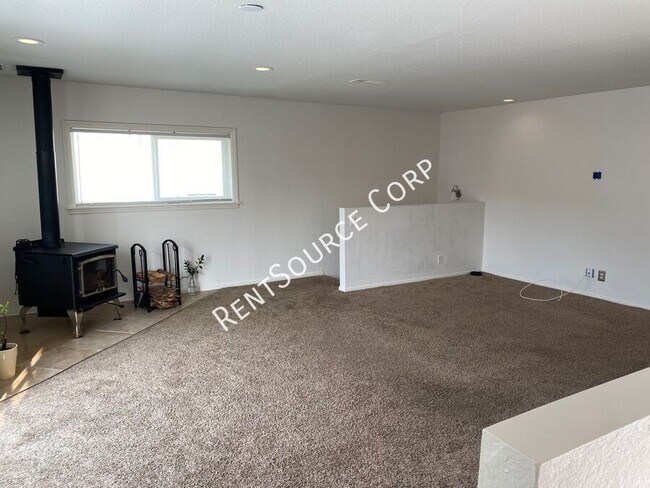 Building Photo - 43328 Lookabout Rd