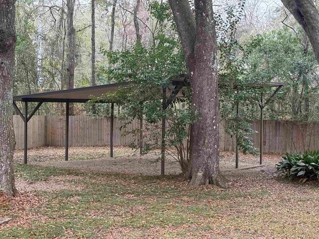 Building Photo - 2033 Doomar Dr