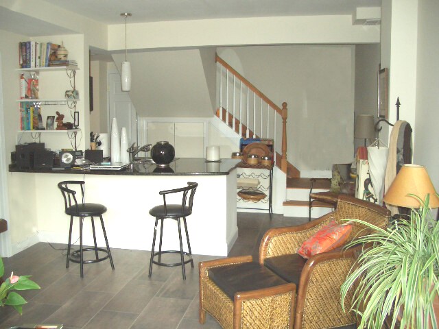 living room/ kitchen - 4018 Benell Ct SE