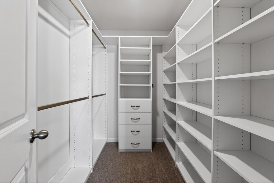 Building Photo - 105 Silicon Dr