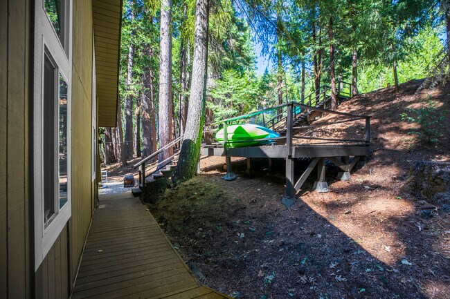 Building Photo - 6563 Onyx Trl