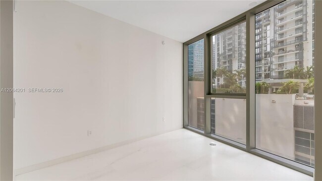 Building Photo - 300 Biscayne Blvd Way
