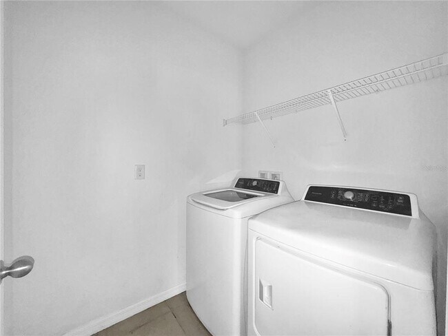 Building Photo - 8204 Bilston Village Ln