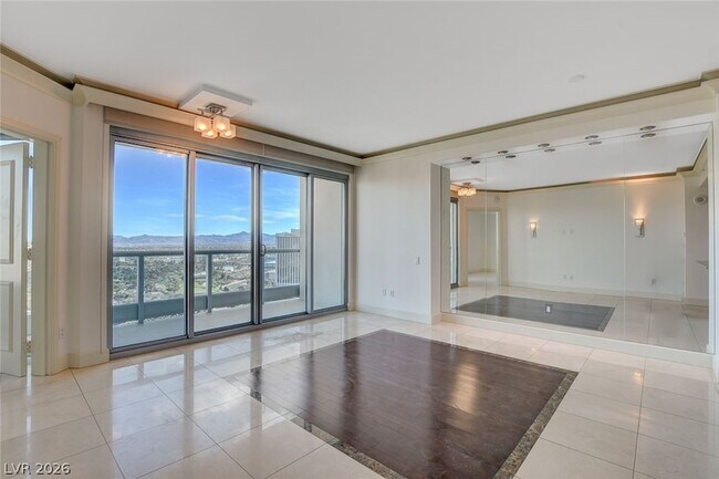 Building Photo - 322 E Karen Ave