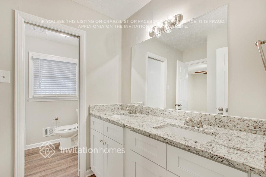 Building Photo - 637 Carlouetta Rd