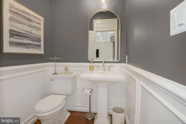 Building Photo - 47675 Loweland Terrace