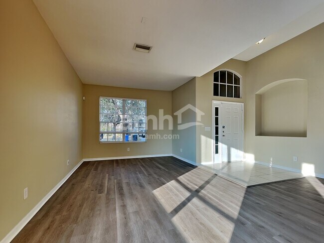 Building Photo - 8807 Sandy Plains Dr