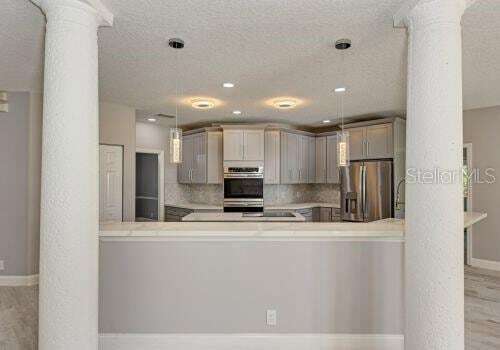 Building Photo - 1648 Bayshore Dr