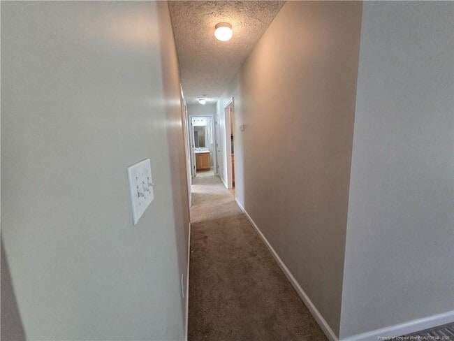 Building Photo - 1019 Canter Ln