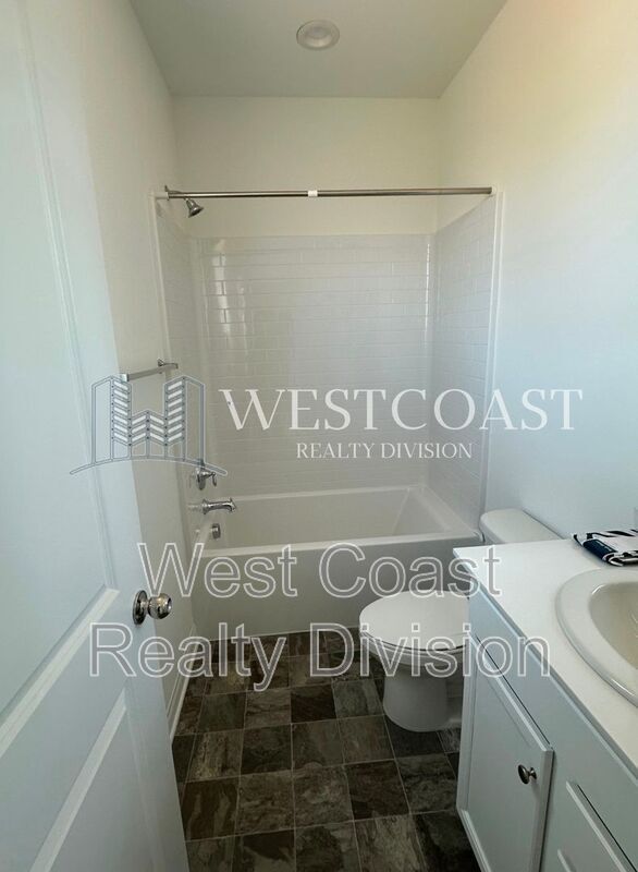 Building Photo - 25134 Sand Wedge Dr