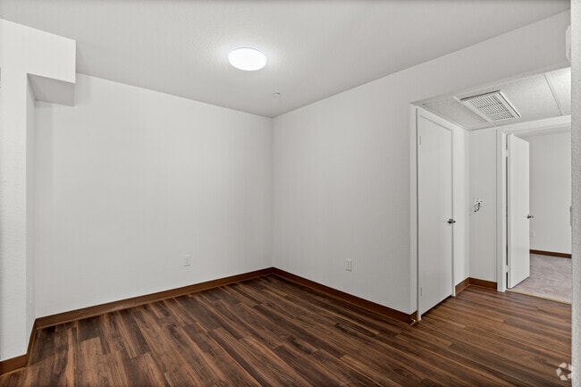 2BR, 1BA - 797SF - Dining Room - Walnut Place & Walnut Terrace
